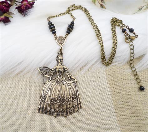 tudor style necklaces